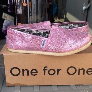 Toms Classic Pink Glitter